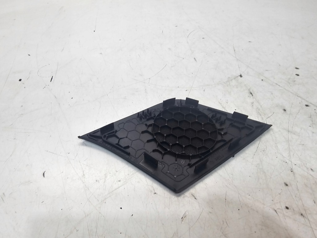 фото №4, Накладка динаміка audi q5 8r 8r0857227b