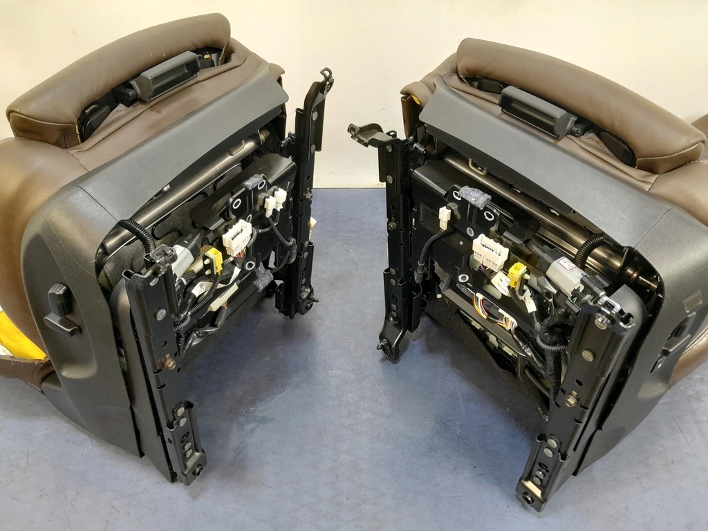 фото №11, Infiniti q50 s сиденья заднее сиденье обшивки комплект кожа