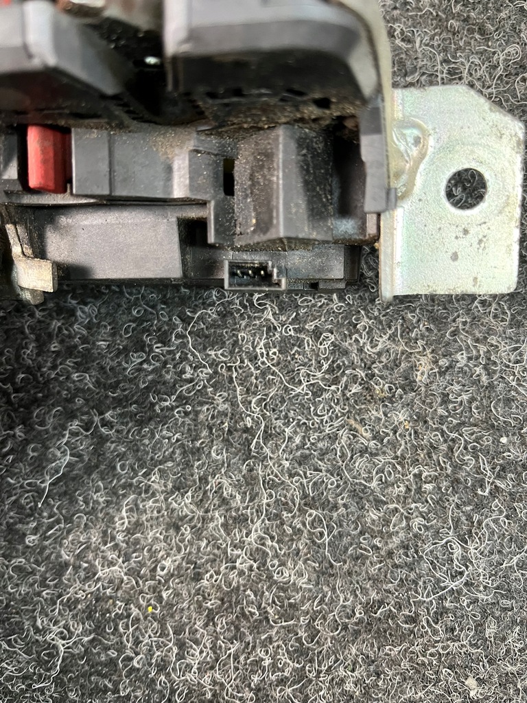 фото №5, Замок крышки задняя mercedes w245 lift a1697400235