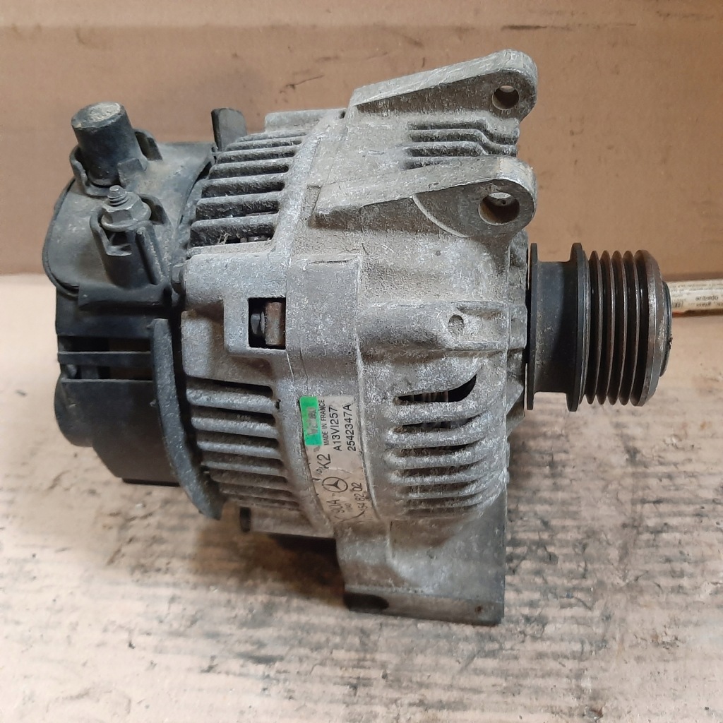 Mercedes a w168 генератор a0111548202 с Разборки