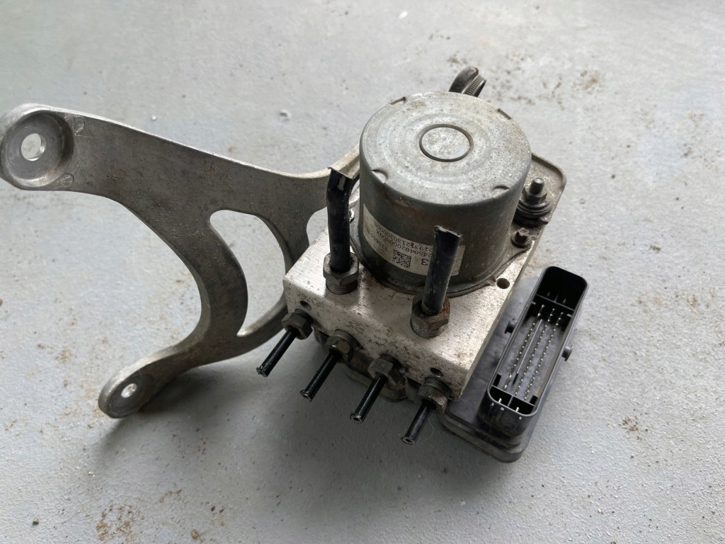 Купить Насос abs opel insignia b 84315513