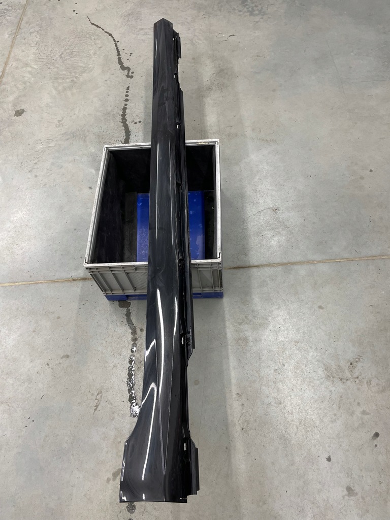 фото №1, Молдинг накладка порог a6 c8 ly9t правая