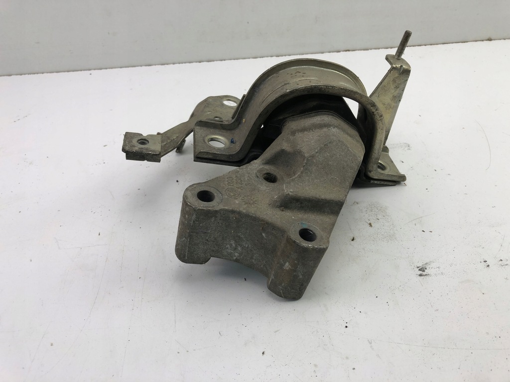 фото №6, Lancia fiat кронштейн подушка двигателя 090a236