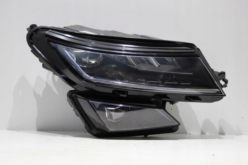 фото №1, Skoda kodiaq full led правый лампа правая модуль