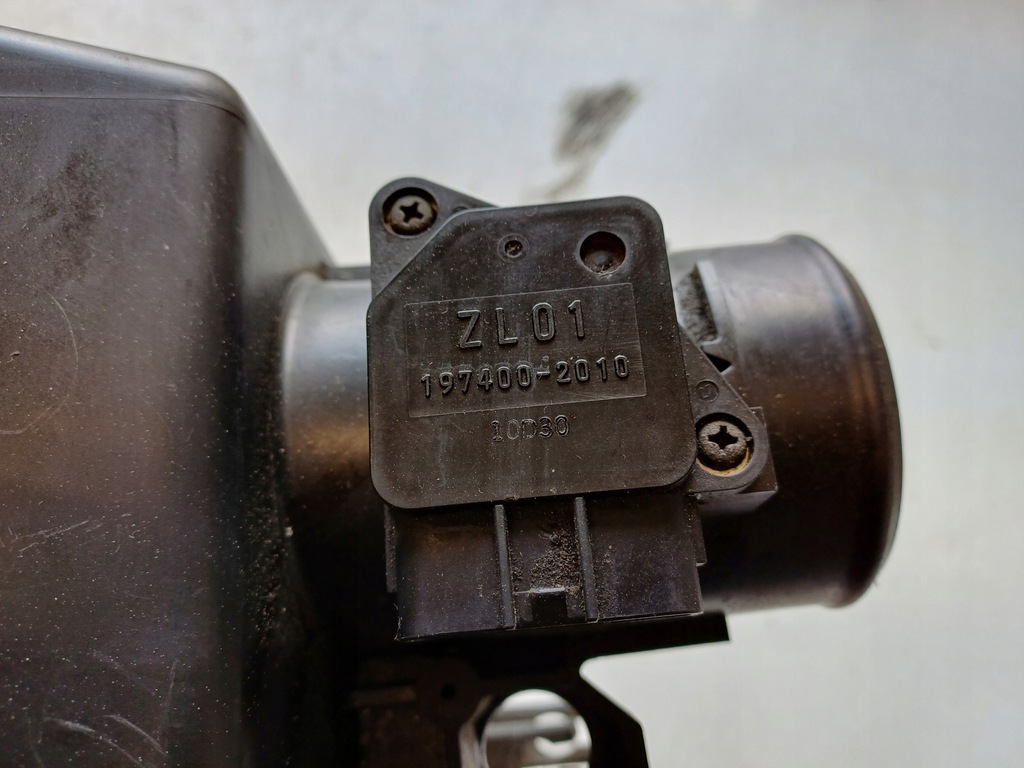 фото №7, Mazda mpv 2 ii 99-06 2.0d корпус фильтра воздуха расходомер