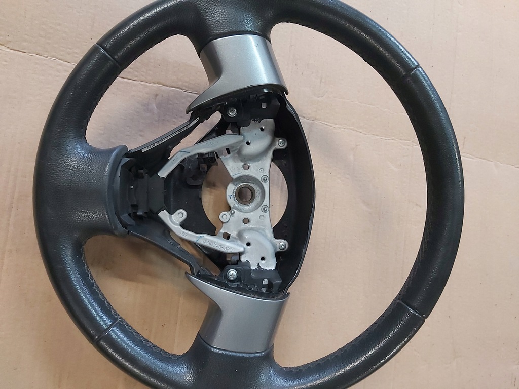 фото №4, Toyota aygo i c1 107 воздуховод ładna кожа