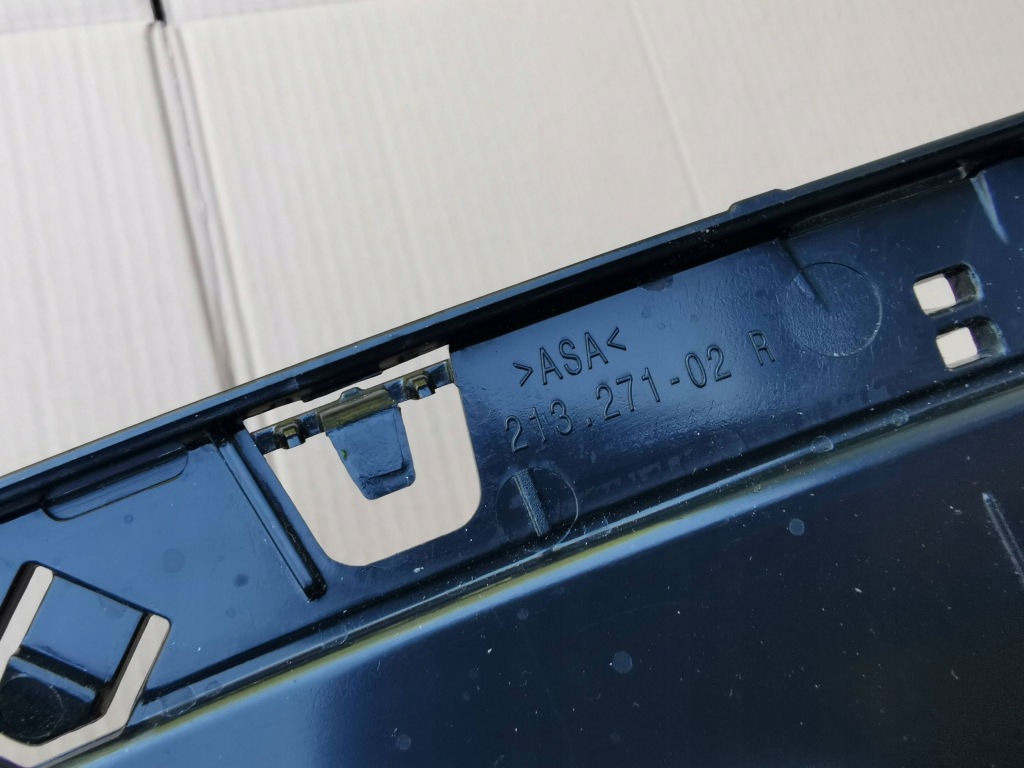 Volkswagen touareg 3 cr7 760 хром молдинг верхній nad фара правий 21327102r Ціна