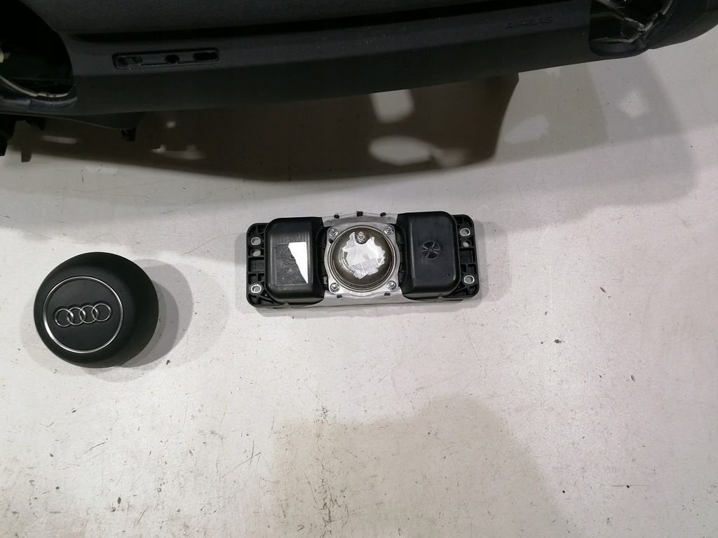 фото №6, Audi tt 8s tt3 fv3 приборная панель консоль подушка безопасности ремни