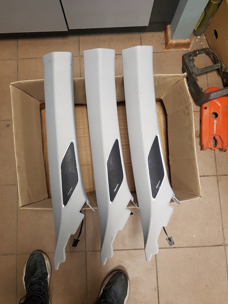 фото №1, Защита стойка правая touareg iii dynaudio