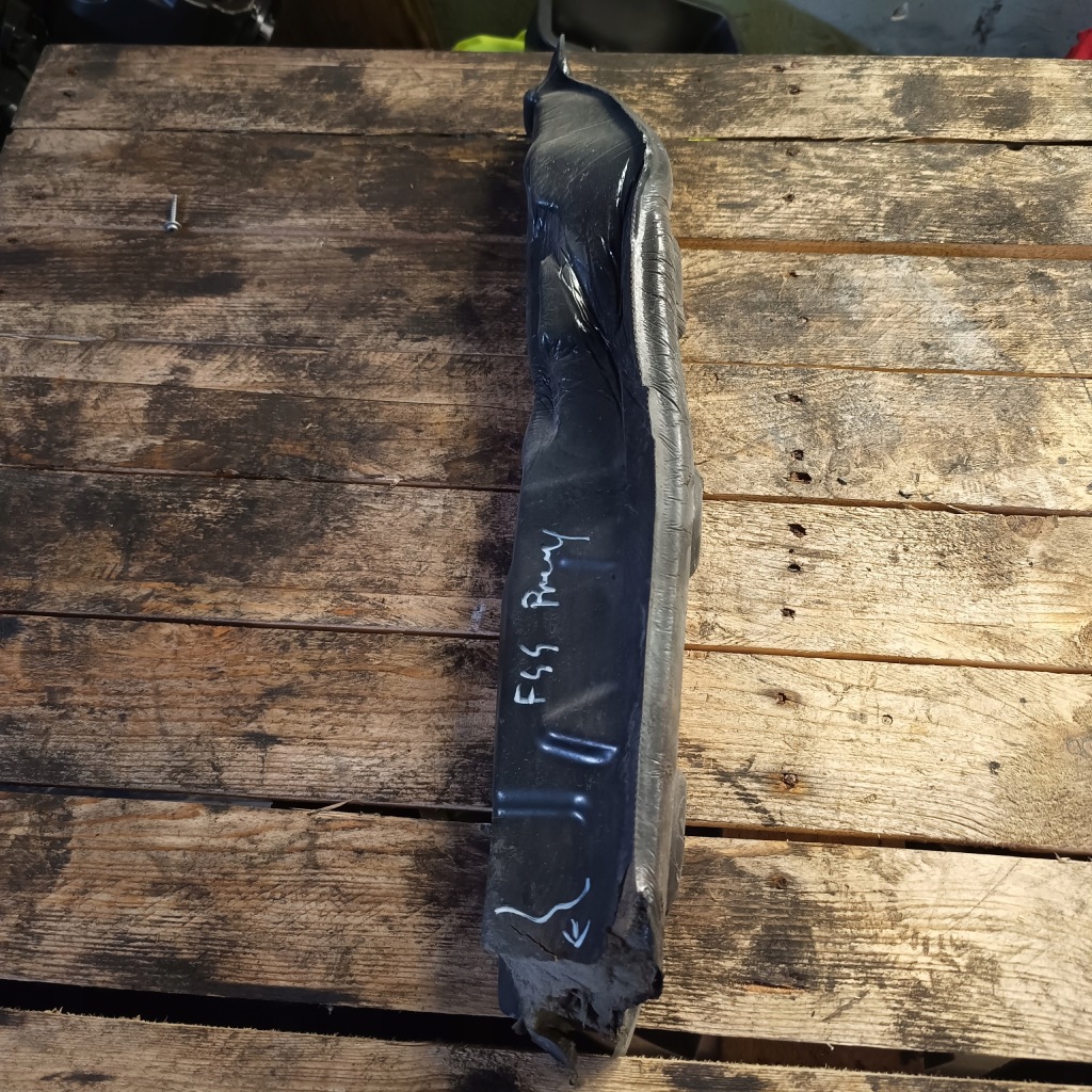 7448812 bmw f44 f40 шумоизоляция крыла правого правое с Разборки