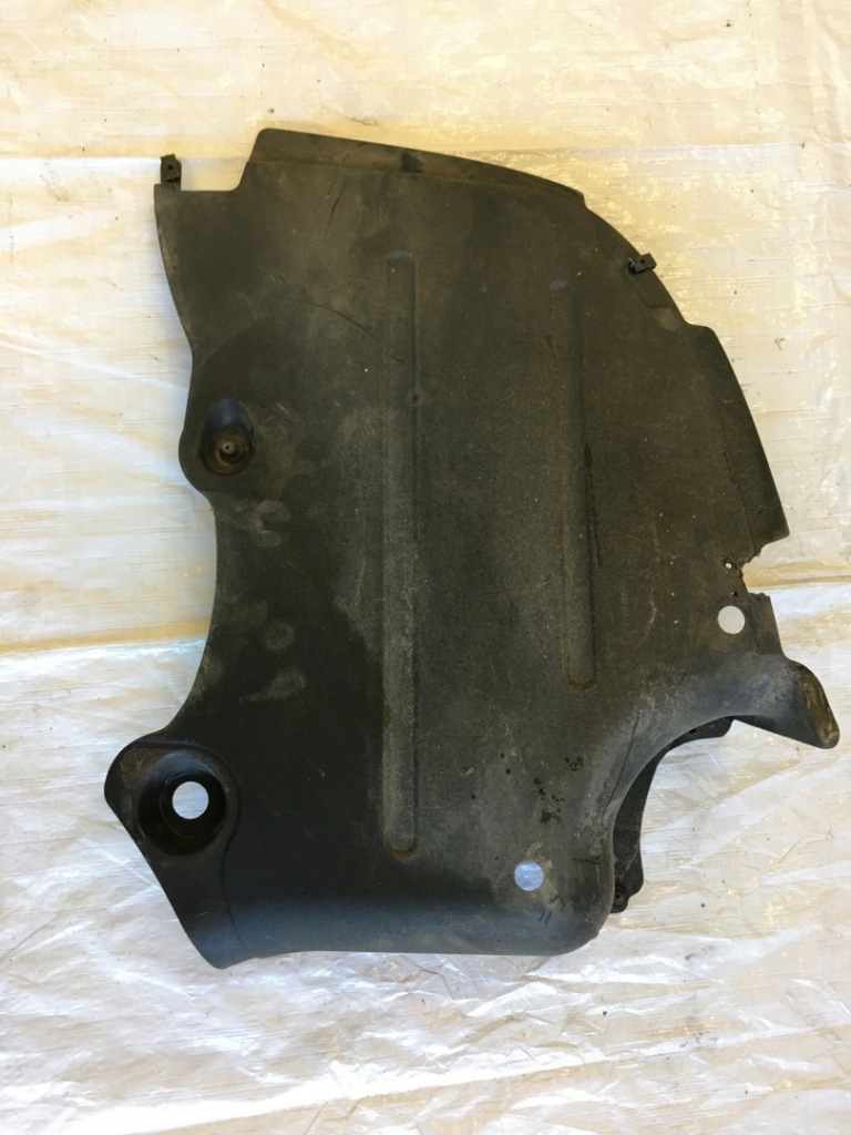 Audi a4 b6 накладка подвеска правый  задняя 8e0825219e в Украине