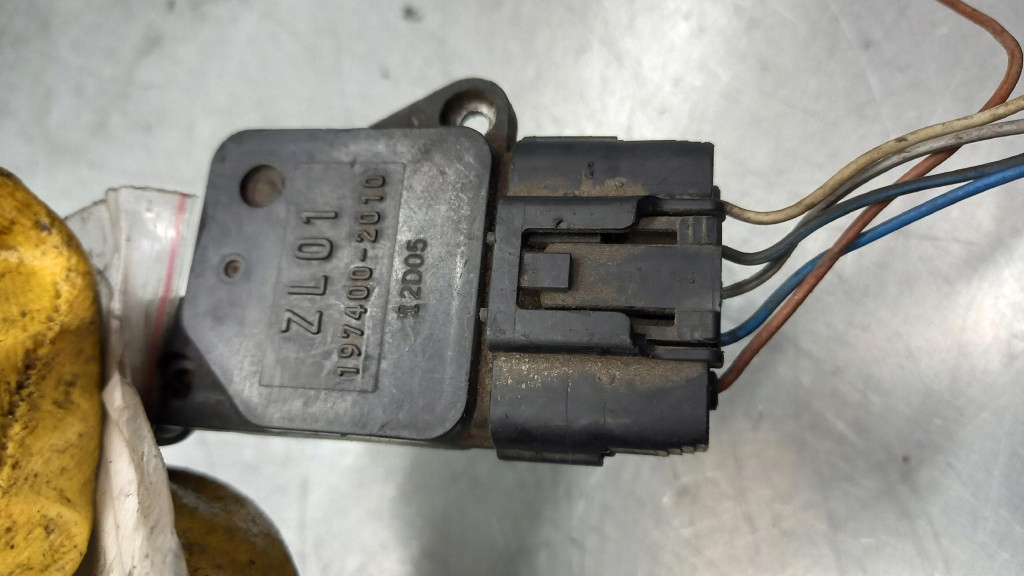 фото №1, Расходомер mazda 6, 3 197400-2010