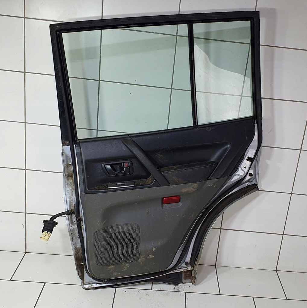 фото №5, Pajero iii 5d lift 03-06 a19 дверь правое правый задняя