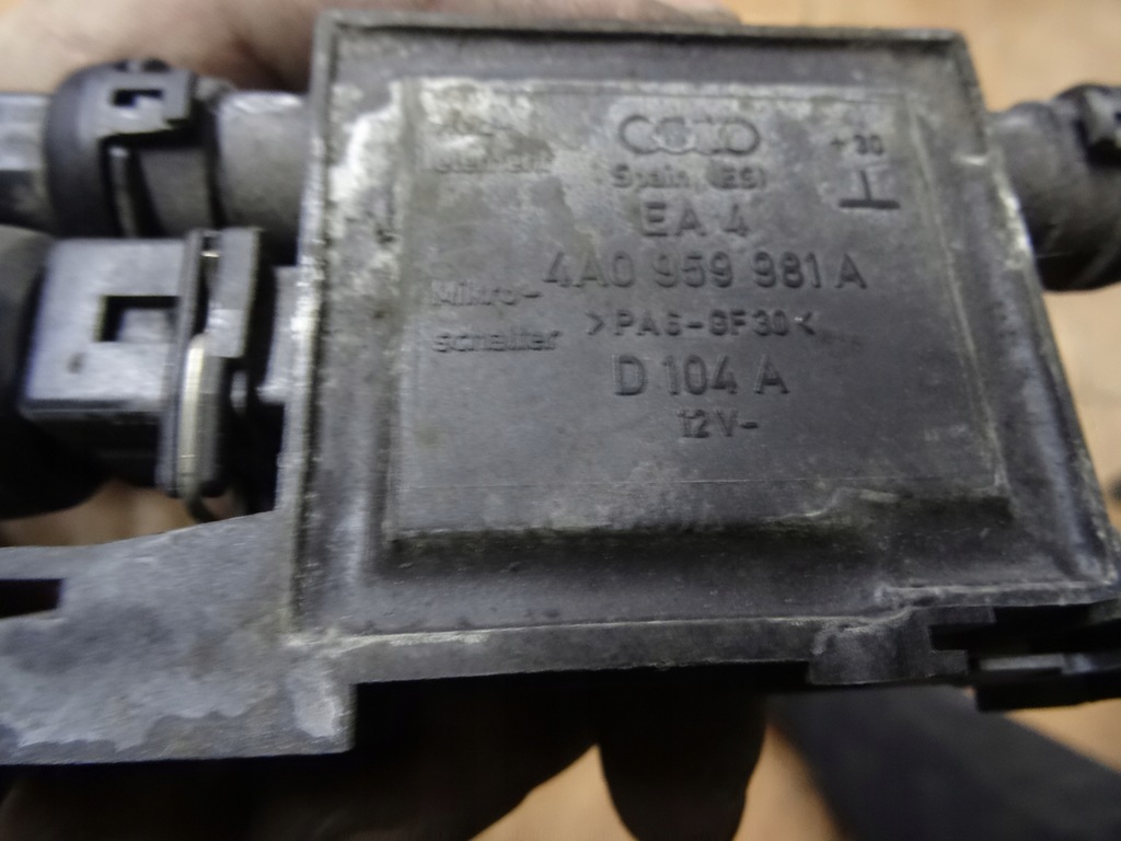 фото №11, Audi a8 d2 94-02 модуль блок керування двері 4a0959981