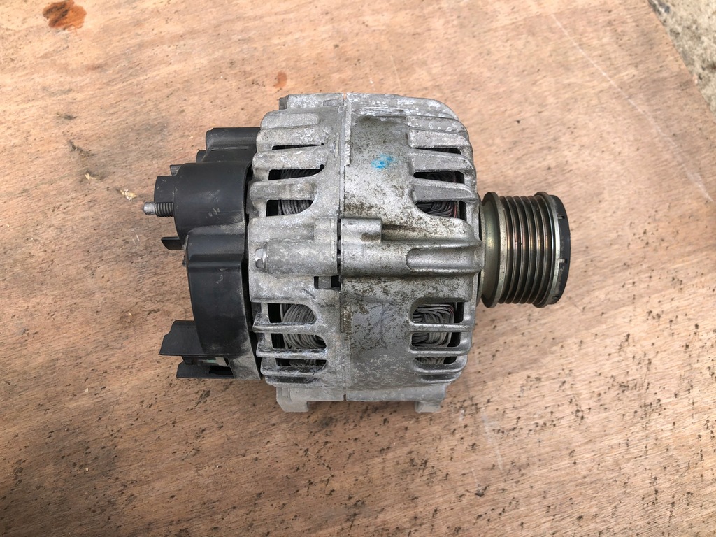 фото №1, 2612718a генератор renault clio iv 1.5 dci