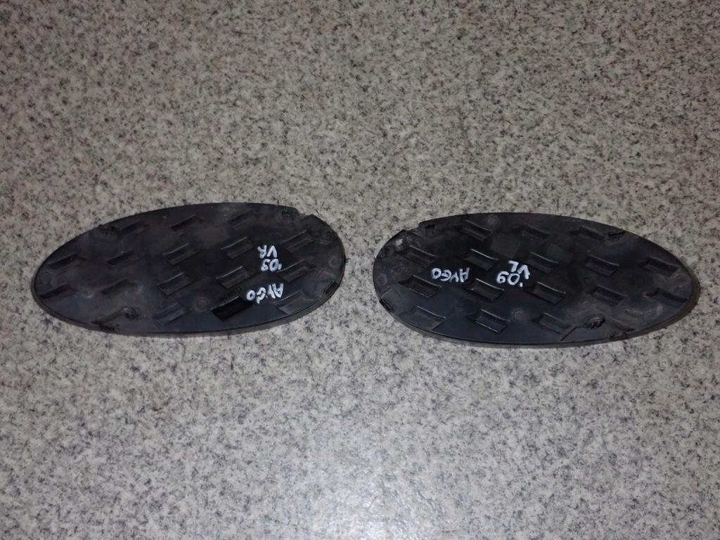 фото №5, Toyota aygo 05-12 заглушка противотуманной фары левая lub правая