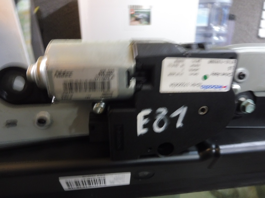 фото №3, Bmw e81 люк s eu