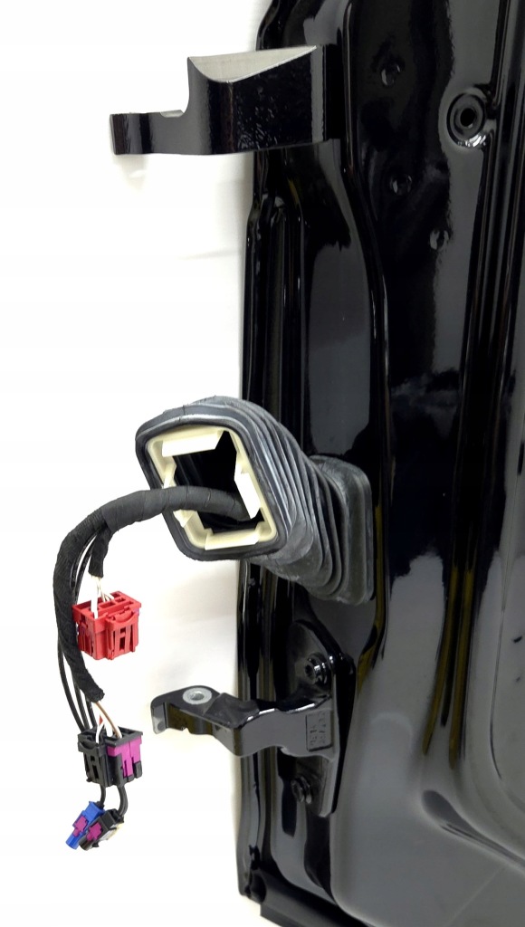 Дверь правая  правое перед vw t6.1 7la831056 lc9x Киев