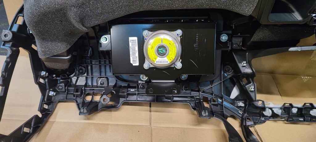 фото №11, Hyundai i20 ii lift 18-20 приборная панель консоль подушки безопасности подушка безопасности датчик kpl оригинал