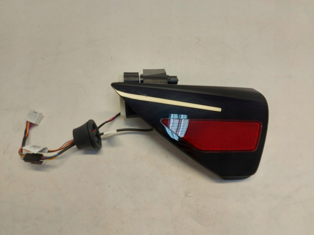 фото №1, Tesla model y 2024r кришка порт заряджання 1505514-00-d