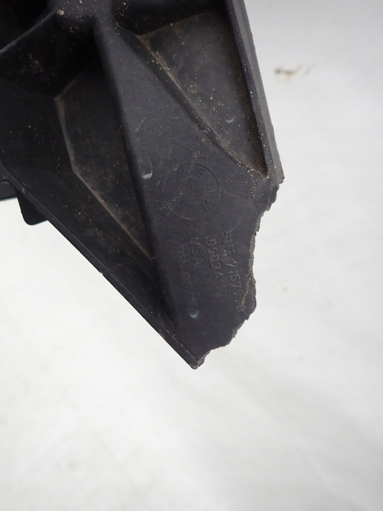 фото №5, Bmw x5 e70 напрямна кронштейн крила праве перед