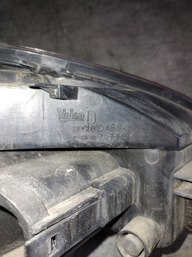 фото №9, Лампа права задня renault megane iii coupe