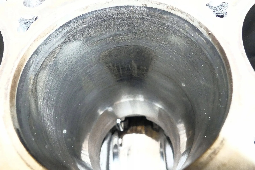 фото №7, Nissan navara d23 np300 2.3 dci ys23 блок двигуна do honowania