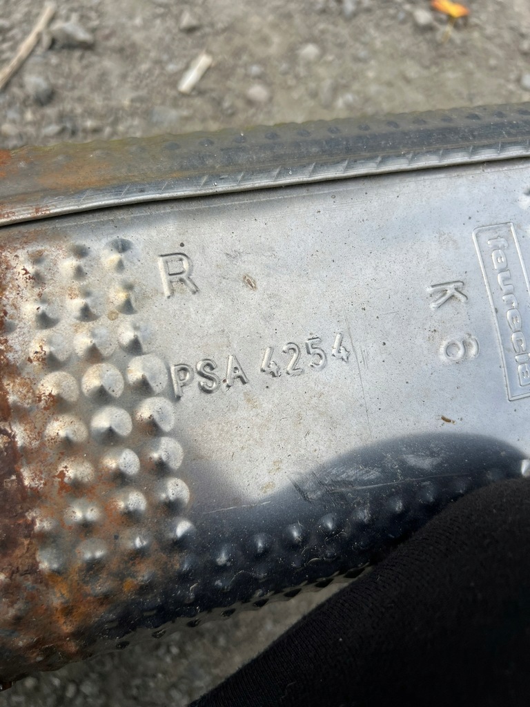 фото №5, Peugeot 207 1.6 hdi гасник psa 4254