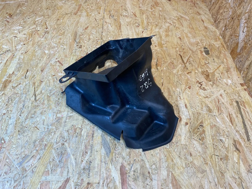 Кермо  повітря додаткової радіатора води audi q2 81a 81a121674b 2016- в Україні