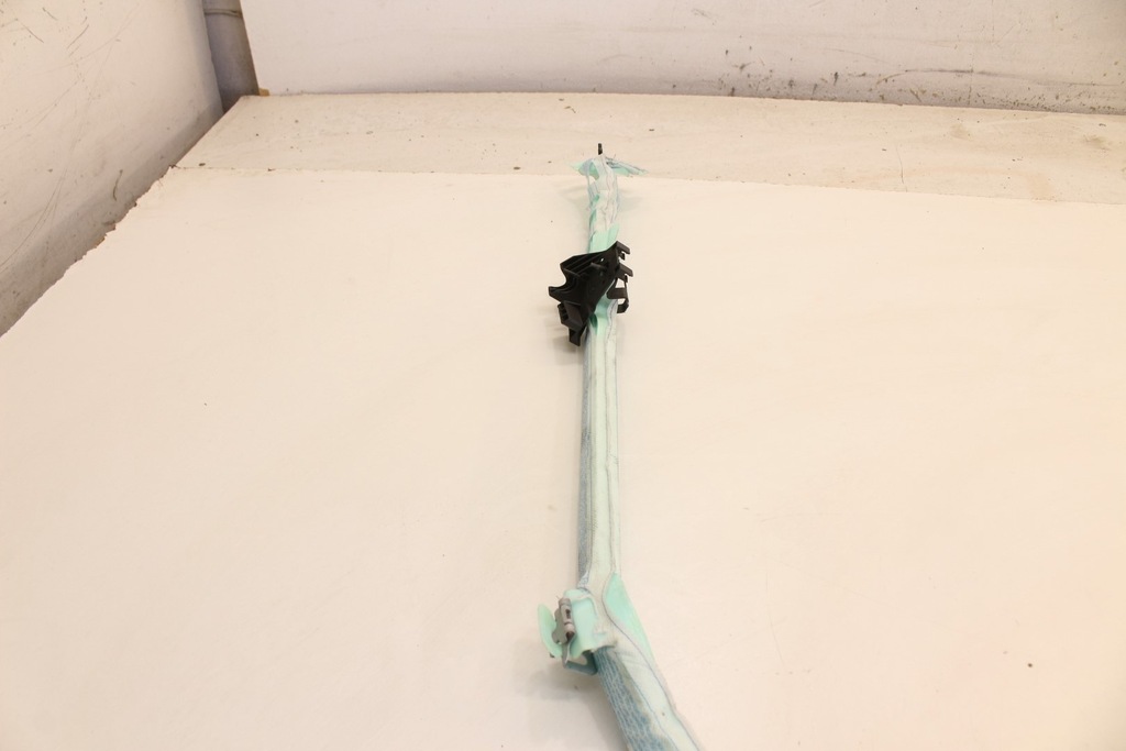 фото №4, Правая шторка безопасности 1t0880742m vw touran ii 2010-2015r