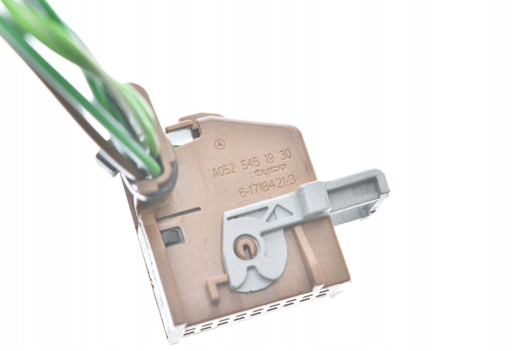 фото №15, Разъёмы комплект mercedes a0525457026 a0525458026 a0525456426 a0525455326