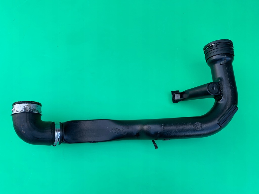 фото №8, Труба резиновый элемент воздухозаборник интеркулер skoda superb i 1 lift 1.9 tdi 01-08 8e0145762g