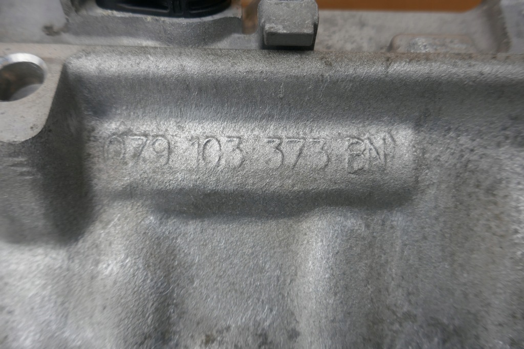 фото №13, Відфрезерована przygotowana головка вали s5 a6 a8 q7 4.2 fsi cau 079103373bn