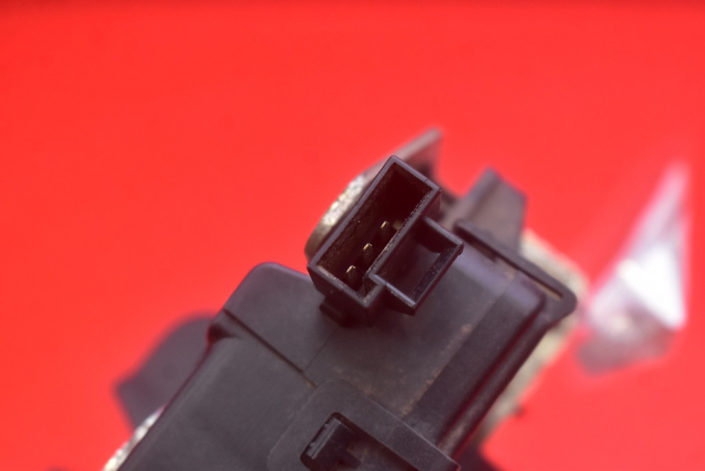 Замок крышки задняя багажника 13117285 opel zafira b 05-10 с Разборки