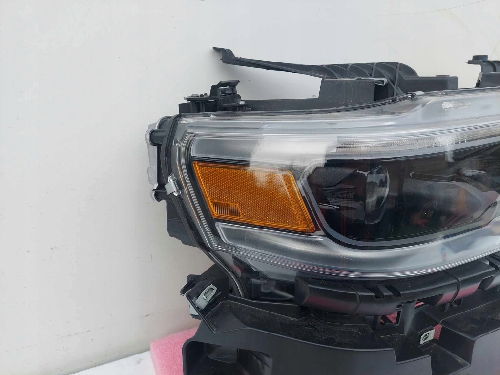 фото №2, Dodge ram 19- лампа правая перед передняя full led