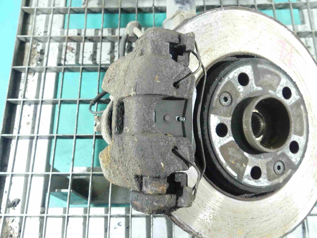 фото №3, Супорт перед лівий renault latitude 2.0 dci