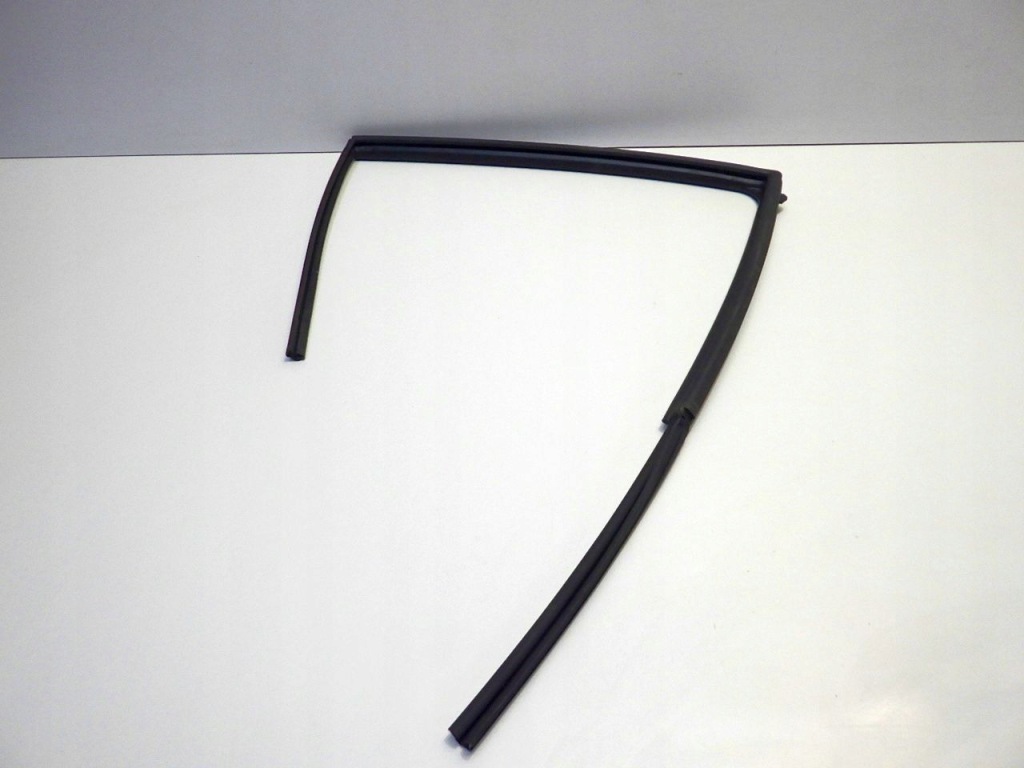 фото №1, Sx4 s cross 1.4 h 2022 прокладка стекло правый задняя