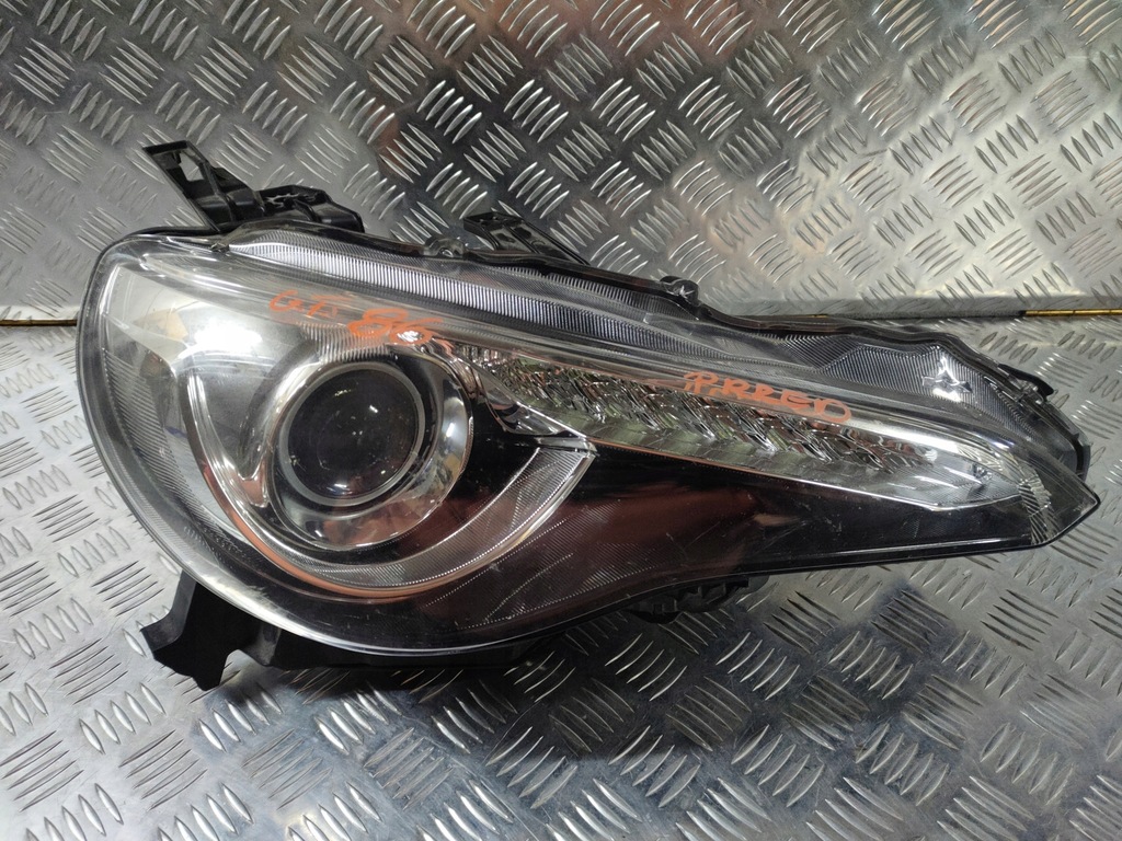 фото №1, Toyota gt86 brz лампа фара правый bi-xenon led