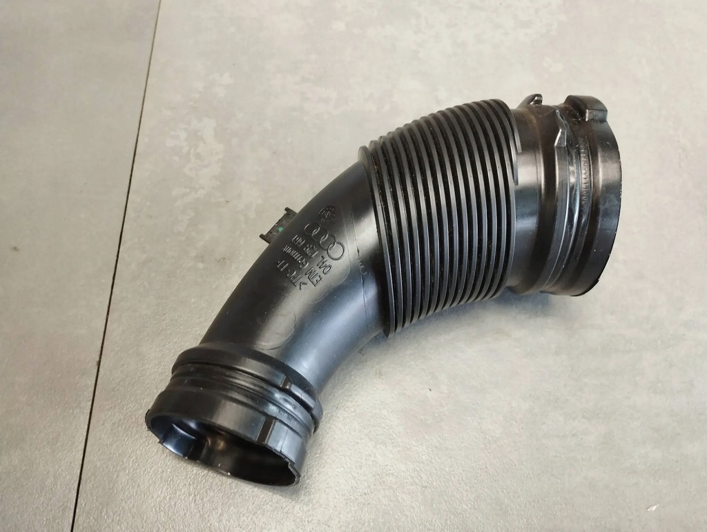 фото №1, Audi a5 sportback 8ta труба всасывающая 04l129661