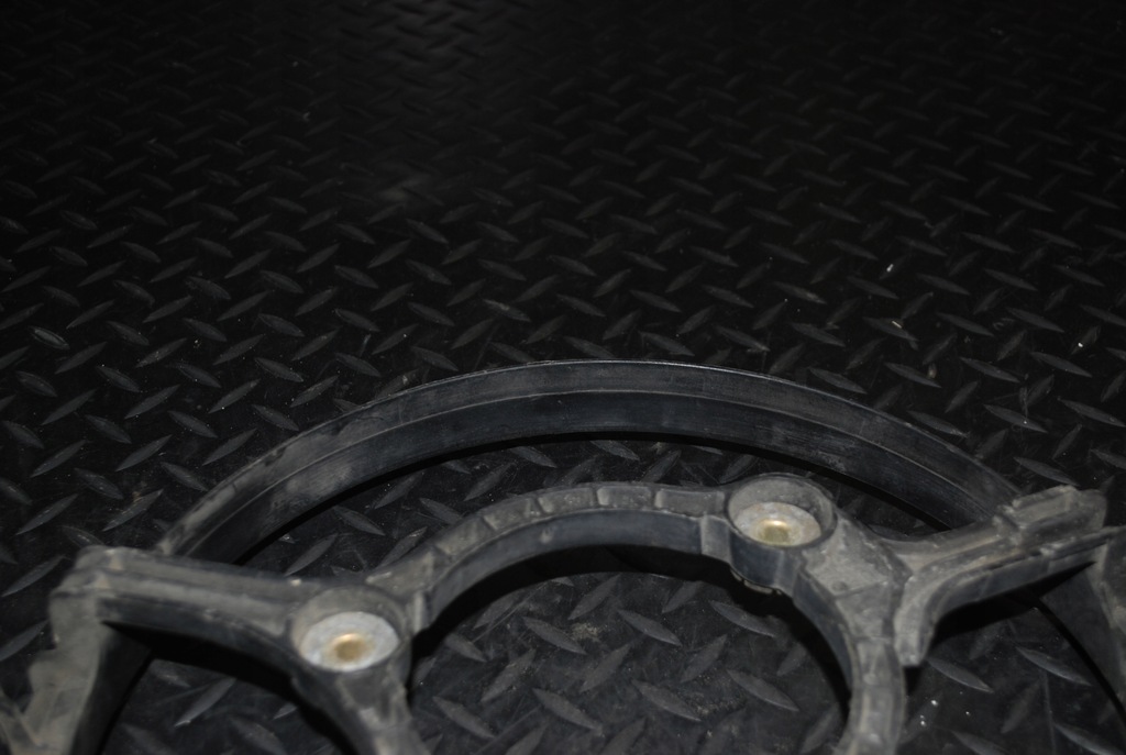 фото №6, Рамка кронштейн вентилятора audi a8 d2