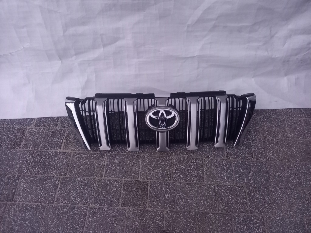 фото №1, Toyota land cruiser 150 lift решётка радиатора решётка радиатора бампера 53111-60a71