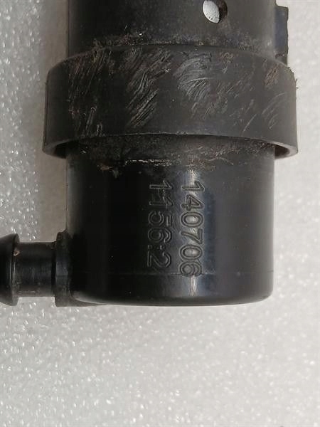 Насадка распылителя фары porsche 99762813300 Киев