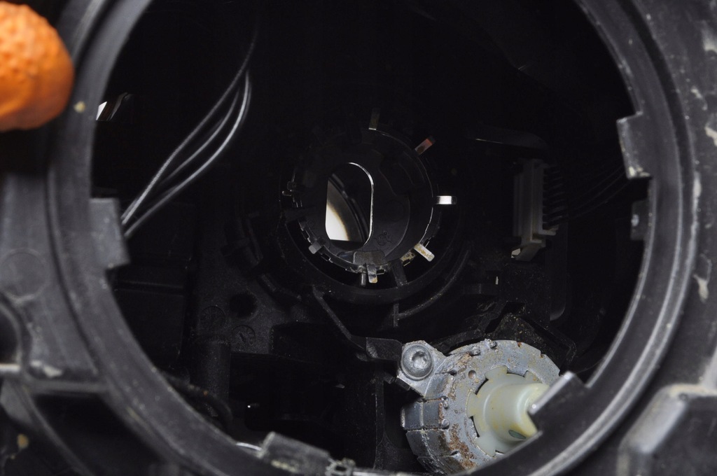 фото №15, Porsche macan лампа права передня anglik czytaj опис!