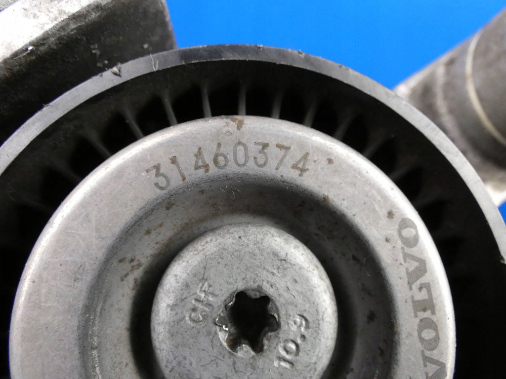 фото №3, Volvo xc60 ii xc90 ii v90 ii xc40 2.0 d4 ролик натяжитель ремень генератора