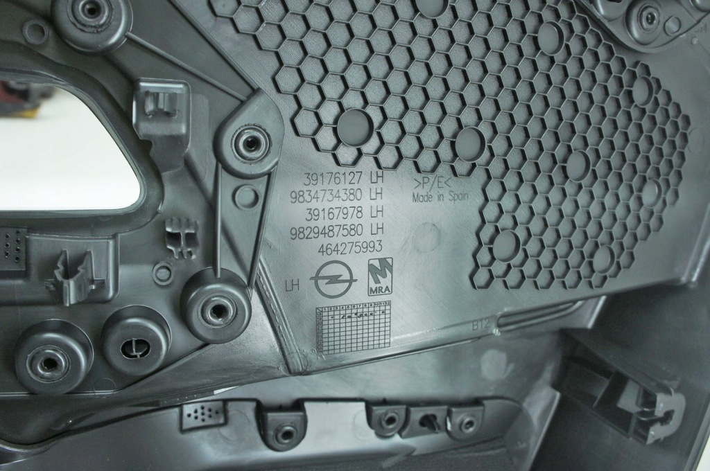 фото №5, Ke113 opel corsa f обшивка дверь левый задняя