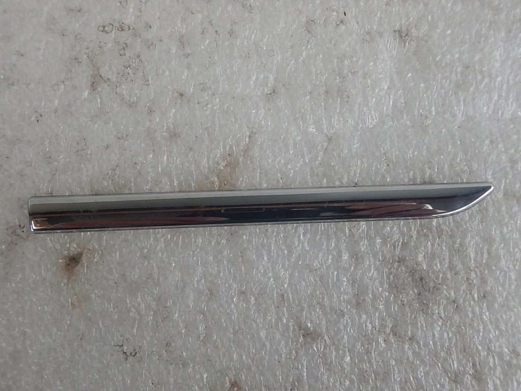 фото №12, Mercedes c w204 левая молдинг хром na крыло перед