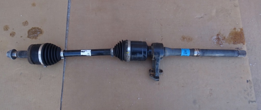 фото №1, Hyundai tucson ii 2.0crdi 4x4 приводной вал перед правая