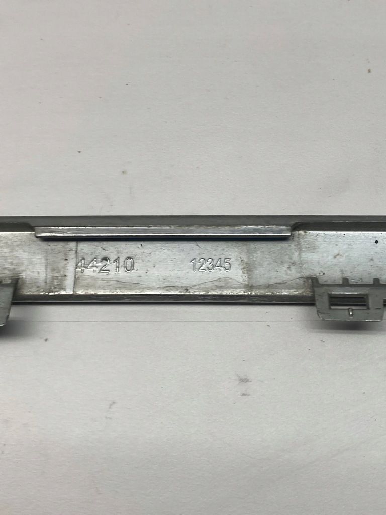 фото №8, Peugeot 308 t7 lift 2011 молдинг бампера передній 44210