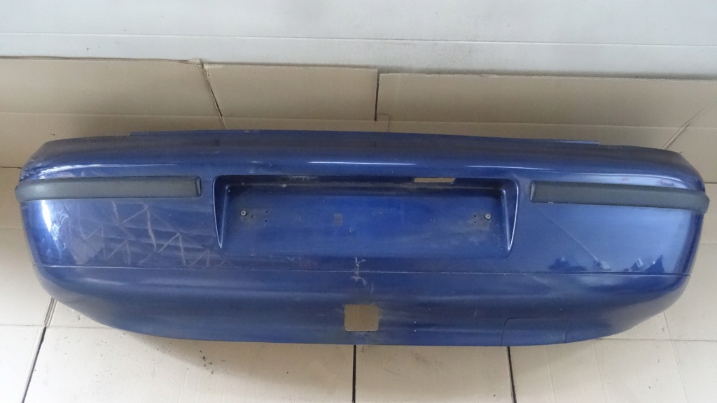 Купити Leon i бампер задня 1m6807421