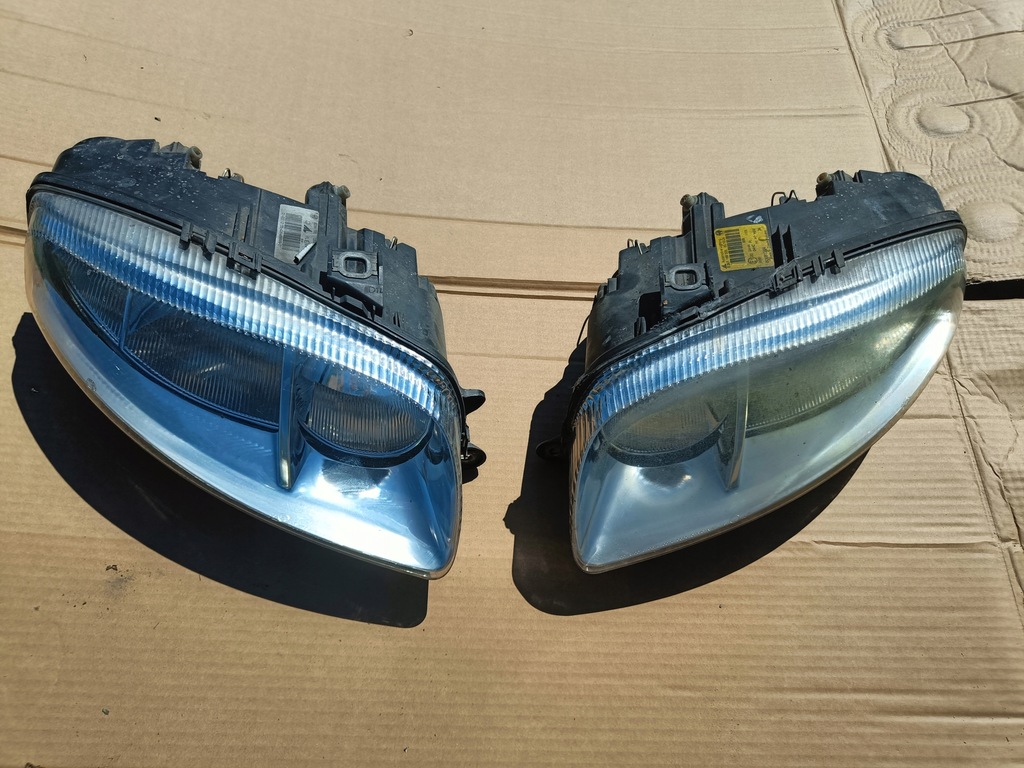 фото №1, Лампи фари передні h7 alfa romeo gt лівий + правий